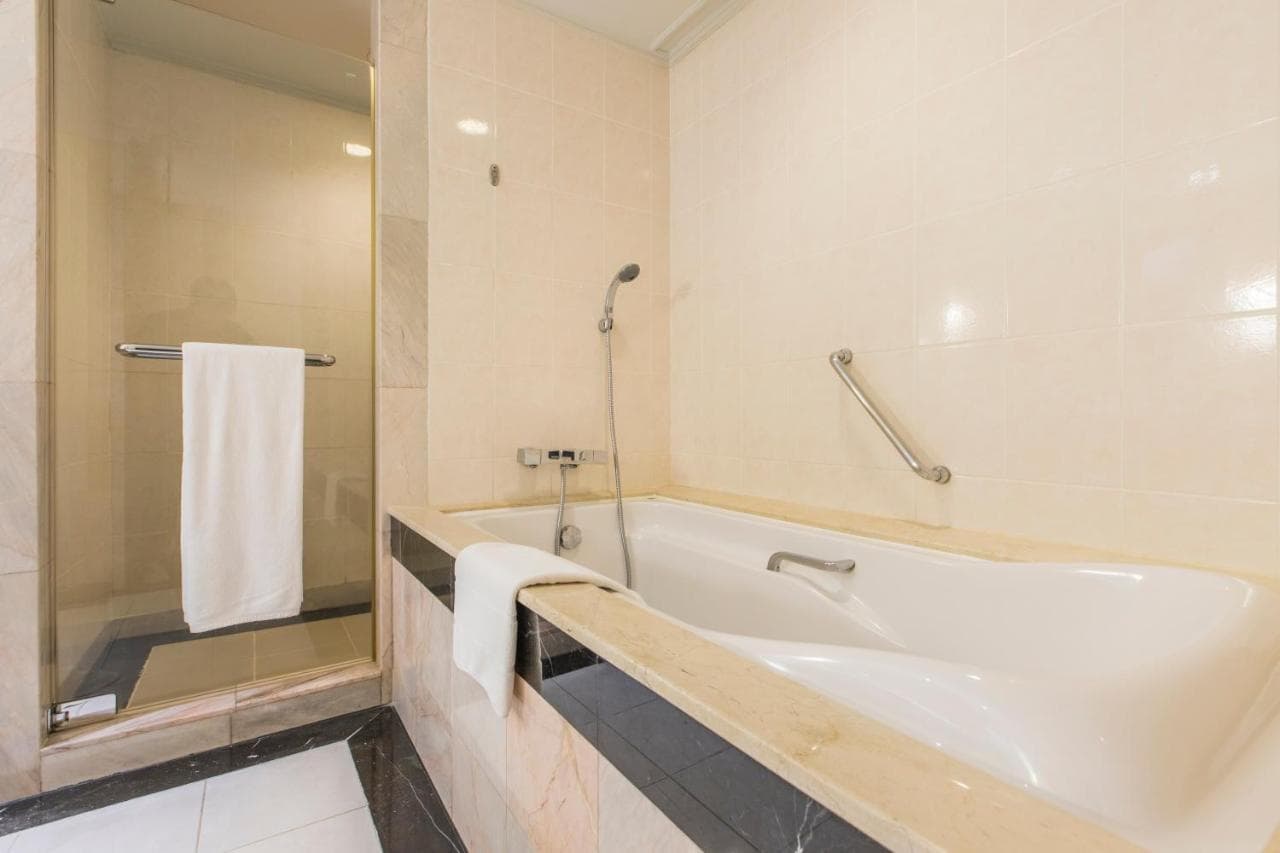Crowne Plaza Bangkok Lumpini Park