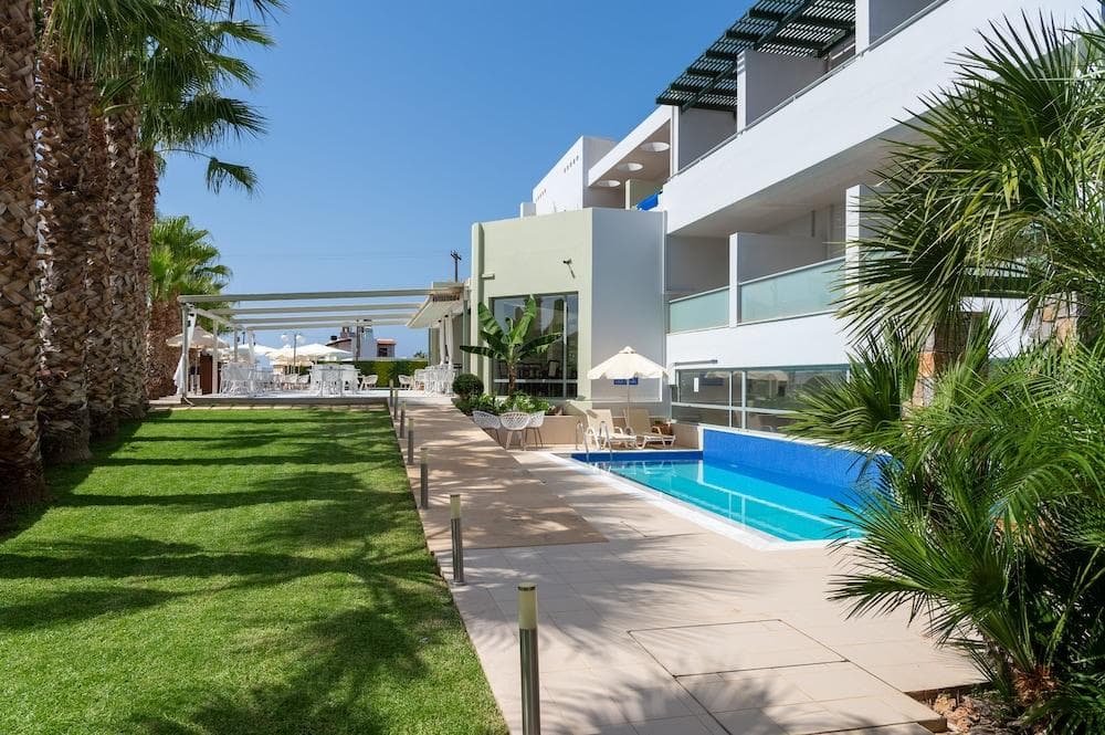 Angela Suites Boutique Hotel