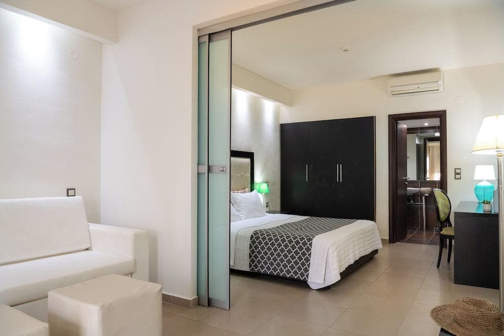Angela Suites Boutique Hotel